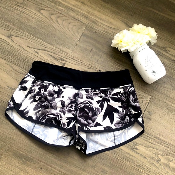 lululemon athletica Pants - 2/$60 Lululemon | Speed up shorts with flowers
